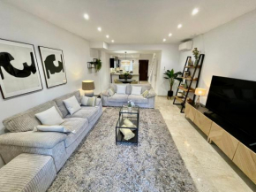 Fantastic new townhouse /Front Beach/2BEDR/2,5BATH